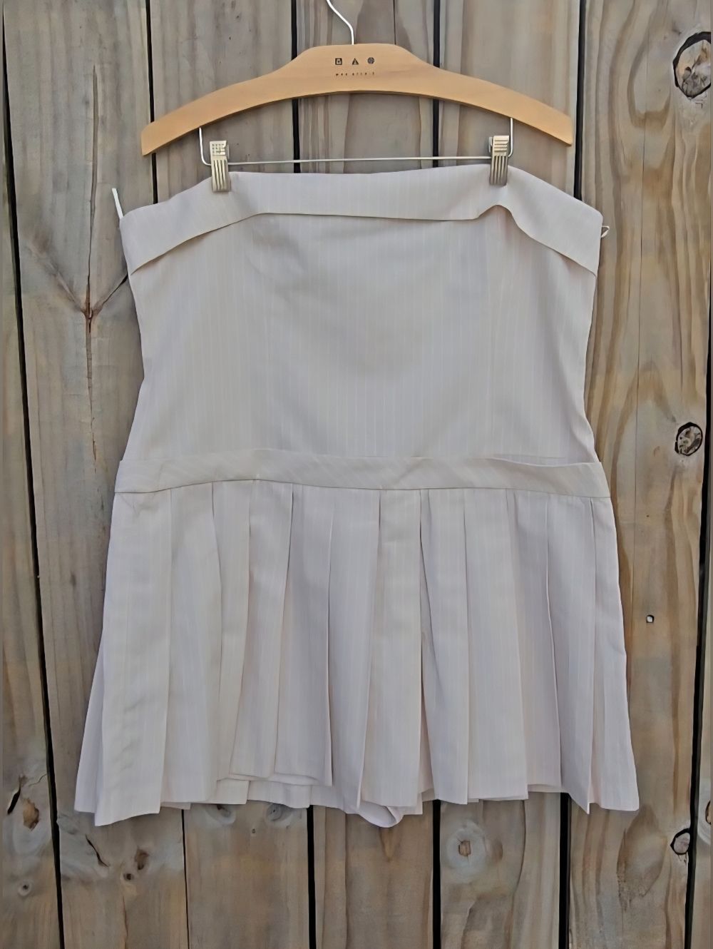 Zara Strapless Pleated Mini Dress in Cream, Interior Short - Picture 4 of 7